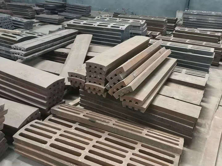 破碎機(jī)高鉻合金反擊板 破碎機(jī)高鉻合金反擊板